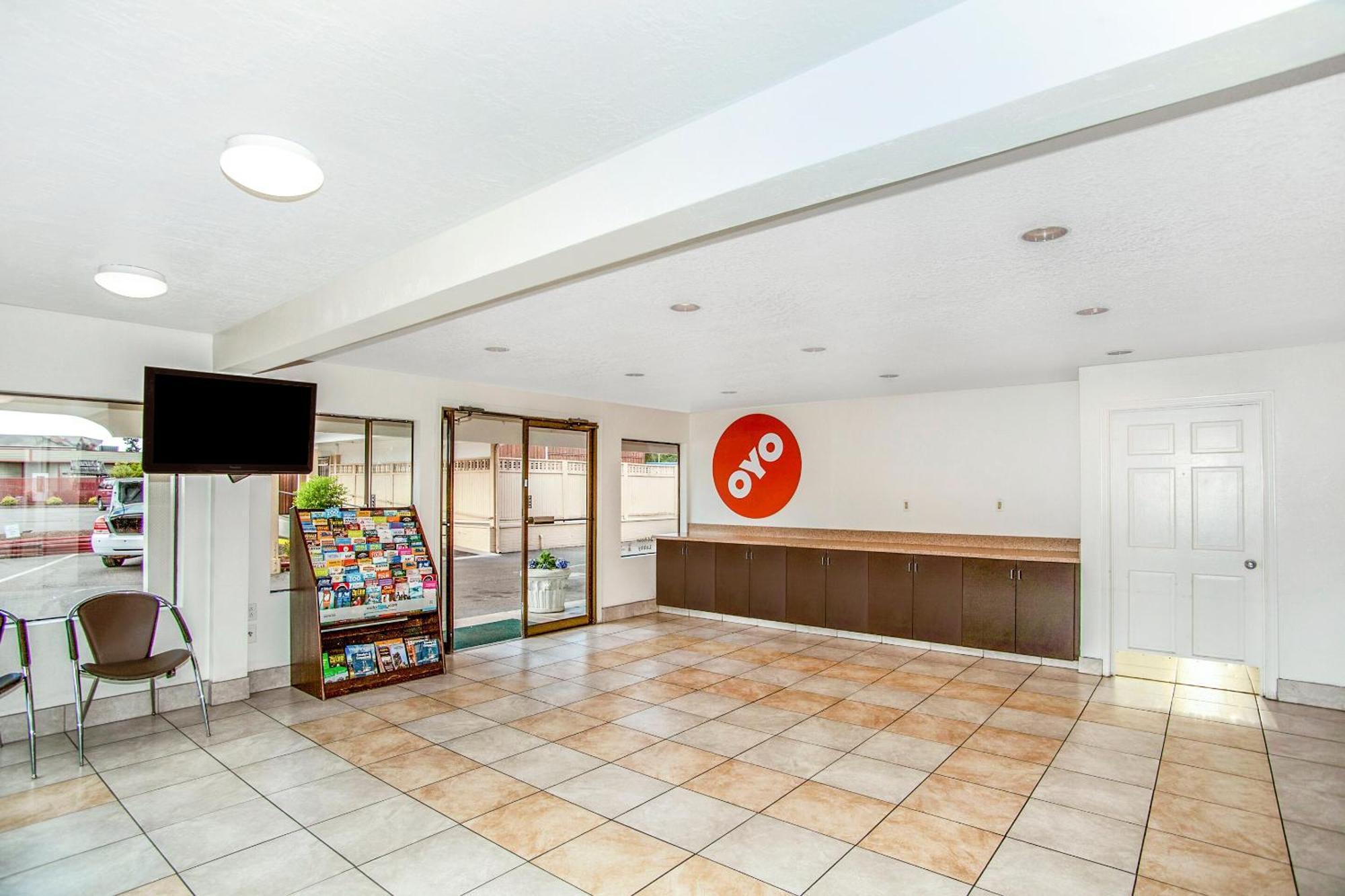 Oyo Hotel Centralia Eksteriør billede